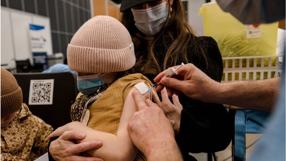Quebec to impose health tax on unvaccinated Canadians