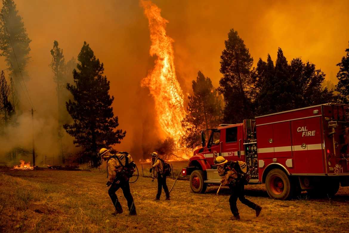 Destructive fire rages near California’s Yosemite Park