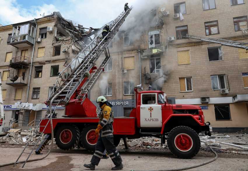 Ukraine retakes territory in Kharkiv region as Russian front crumbles