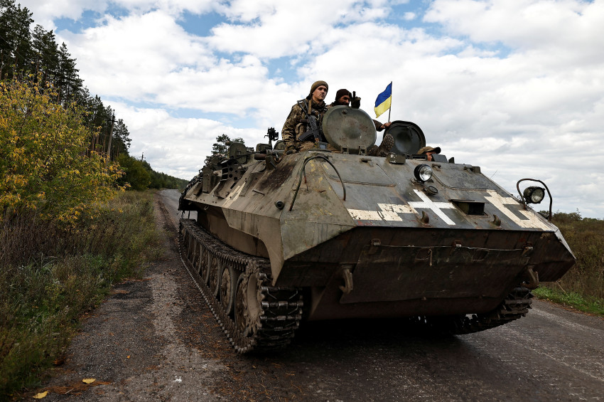Ukraine forces break through Russian defenses in south; advance in east