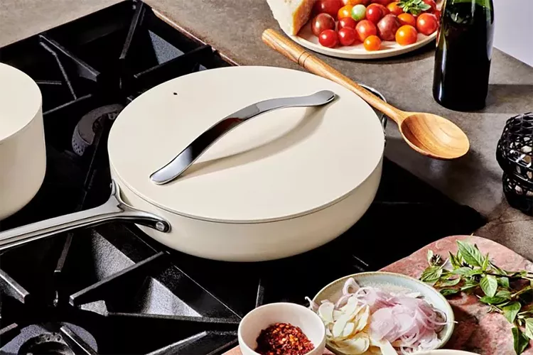 The Best Early Black Friday Kitchen Deals To Shop From Lodge, Le Creuset, And More For Up To 55% Off