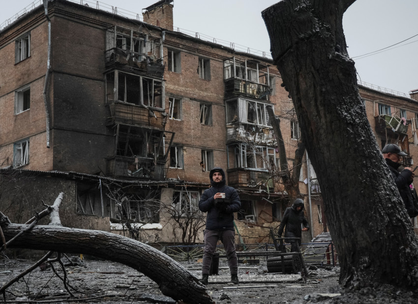 Freezing Ukraine gradually restores power after Russian strikes on grid