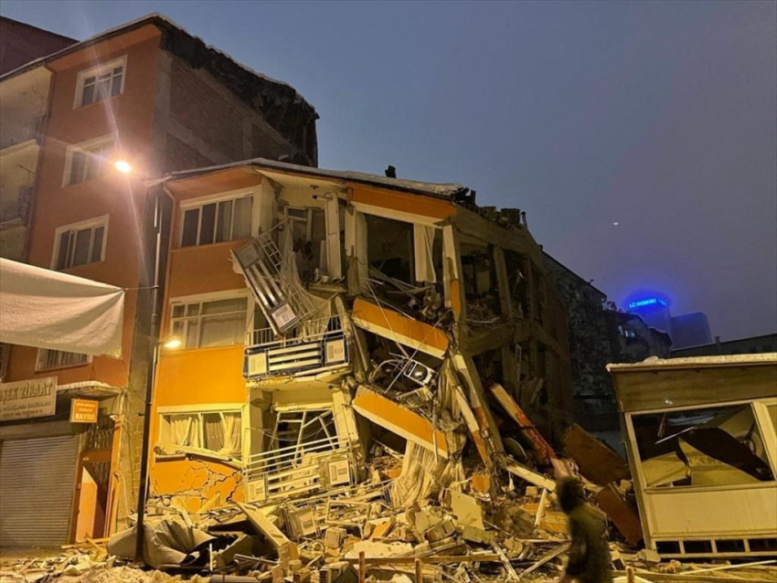 At least 1,400 dead, many trapped after quake hits Turkey, Syria