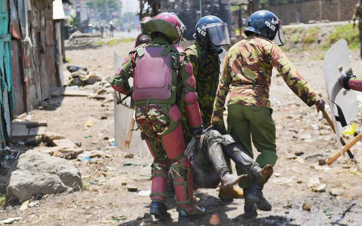 Kenya police fire tear gas to disperse anti-government protesters