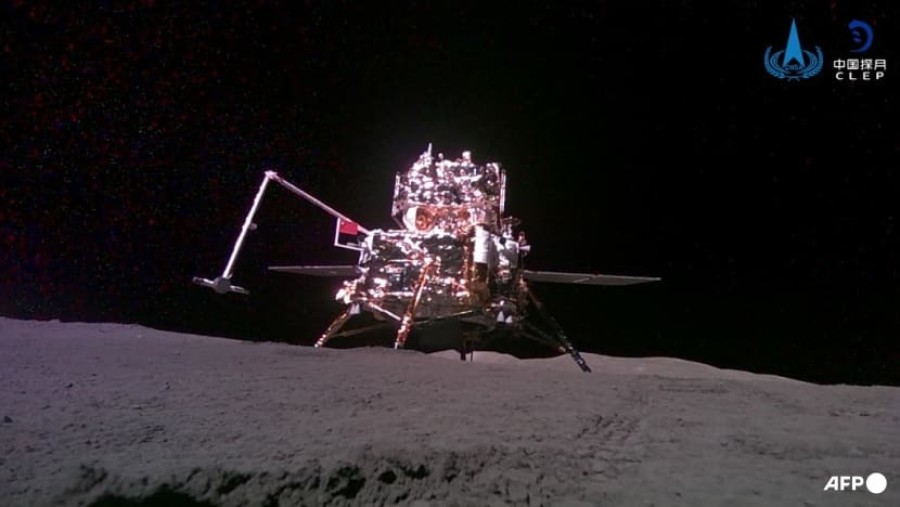 China lunar probe returns to Earth with samples