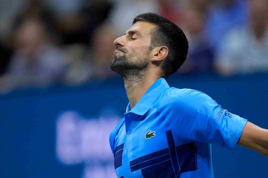 Novak Djokovic Crashes Out of Us Open 1 Day After Carlos Alcaraz Stunner