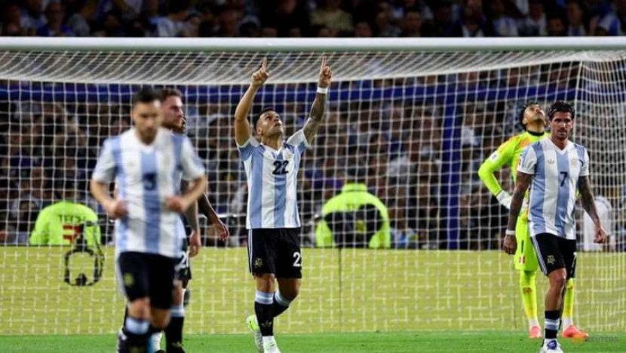 Superb Martinez strike gives Argentina 1-0 home win over Peru