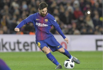 ‘Incredible’ Messi improves every day, says Countinho