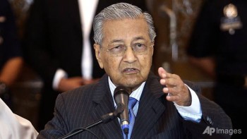 Days of government-linked company executives getting fat salaries are over: Mahathir