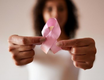 Glue-like protein may be key to drug-resistant breast cancer