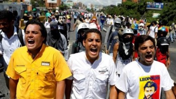 Venezuela opposition legislator flees