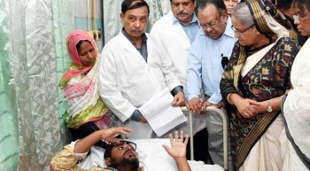 PM visits injured AL activists in hospital