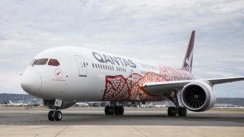 Qantas breaks records on Perth-London flight