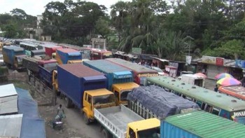Passengers stuck in 32-km tailback on Dhaka-Ctg highway