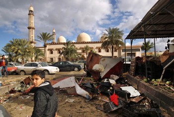 Libya closes Tripoli airport after rockets fired