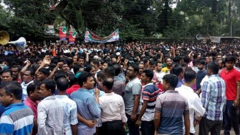 Human chain formed for Khaleda’s release