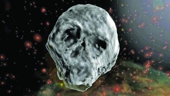 Skull comet to pass Earth after Halloween