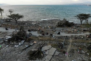 Indonesia tsunami worsened by shape of Palu bay: scientists
