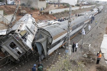7 killed, almost 80 injured in Morocco train derailment
