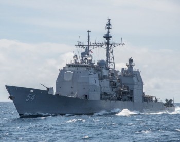 US warships pass through Taiwan amid China tensions