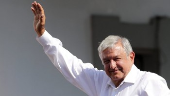 Mexico president-elect halts new airport