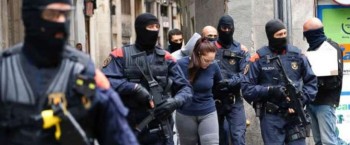 Massive police crackdown in Barcelona