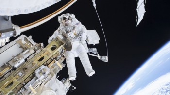 Russia to send astronauts back to space station again