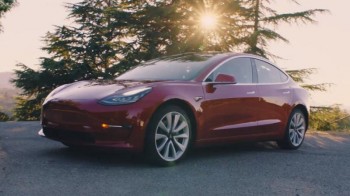 Musk hints at Tesla interest in Daimler van
