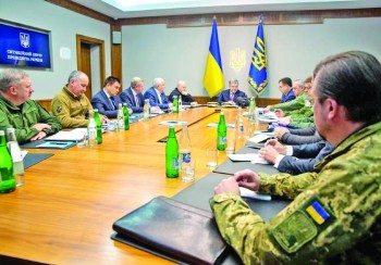 Ukraine bars Russian men aged 16-60 from entry