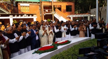 PM pays respects to Bangabandhu