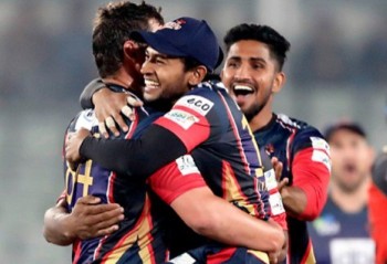 Chittagong Vikings beat Comilla Victorians by four wickets