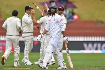New Zealand bowlers carve through Bangladesh