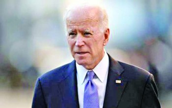 Biden tops 2020 Iowa presidential poll