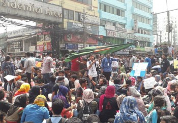 Protesting students call off movement till Mar 28