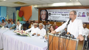 Govt out to split BNP alliances: Fakhrul