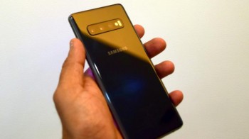 Samsung Galaxy S10 review: A flagship in the middle