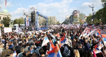 Thousands rally in Belgrade to support Serbia's president Vucic