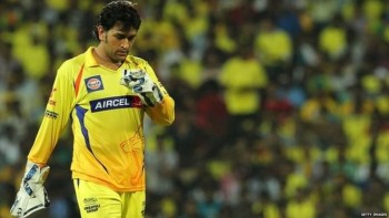 ‘Genius’ Dhoni sees Chennai to victory in top of table IPL clash