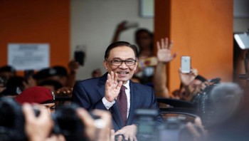 Malaysia working to ensure welfare of BD workers: Anwar Ibrahim
