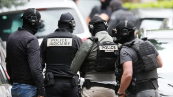 French police arrest Lyon bomb suspects
