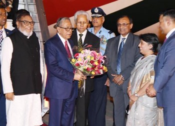 Red carpet rolled out as President reaches New Delhi