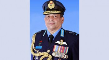 Air chief flies to France for five days