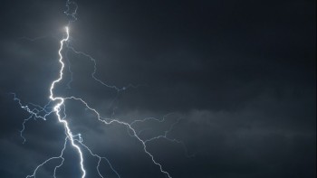 Lightning kills 13 in 5 districts