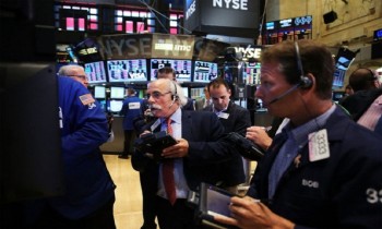 US stocks rally on earnings, trade talks report