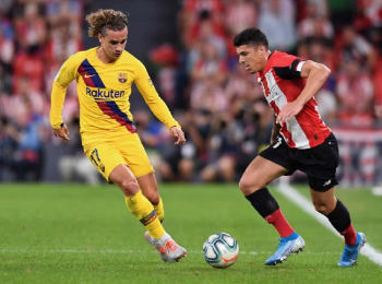 Bilbao's 38-year-old striker stuns Barcelona in title defence opener