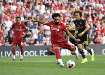 Salah stars as Liverpool surge past Arsenal