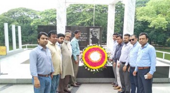 BSFMSTU VC pays homage to Bangabandhu