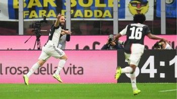Juve take top spot with Higuain's late winner