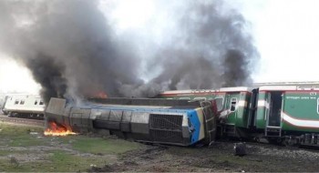 'Rangpur Express' catches fire after derailment