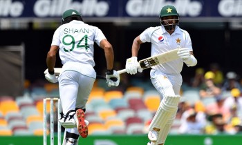 Pakistan frustrate Australia quicks as Test series starts